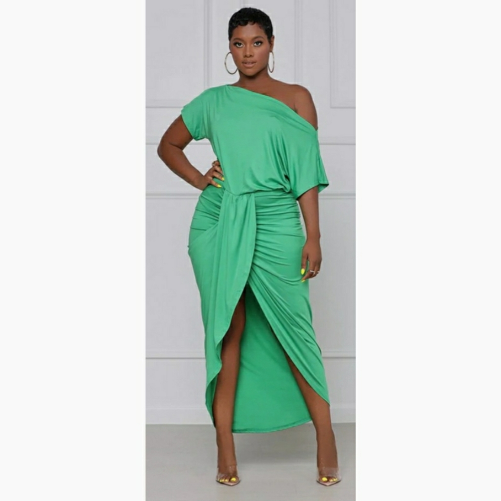 Elegant One-shoulder Pleated Dress